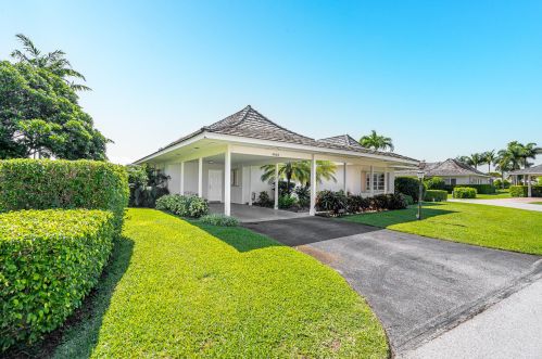 4664 Bonsai Dr, Boynton Beach, FL 33436-5907
