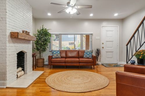 2871 Fernwald Rd, Pittsburgh PA  15217-3148 exterior