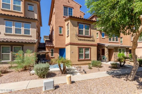 2020 77th Ln, Phoenix AZ  85035-5122 exterior