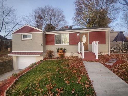 4954 Linda Dr, Pittsburgh, PA 15236-3324