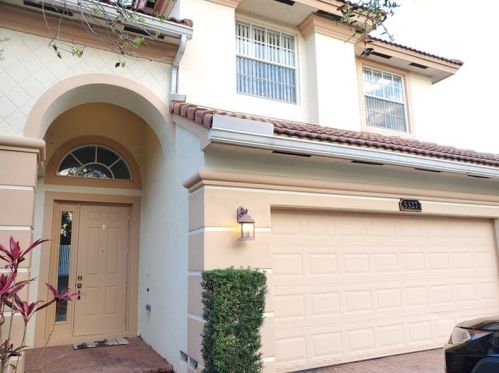 5327 148th Ave, Hollywood, FL 33027-3678