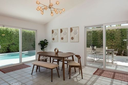 3670 Mesquite Ave, Palm Springs CA  92264-3400 exterior