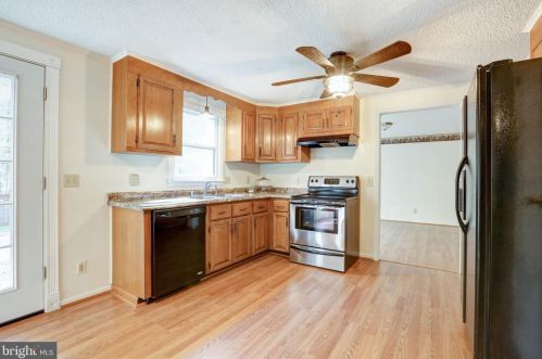 6215 Belmont Rd, Mineral VA  23117-9658 exterior