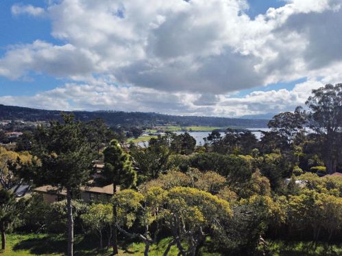 1472 Padre Ln, Pebble Beach CA  93953-3607 exterior