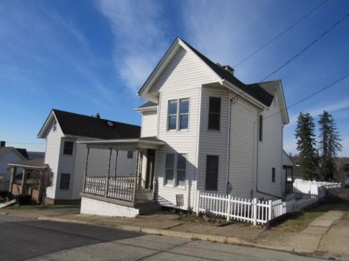 43 Observatory St, Manor, PA 15665-9748