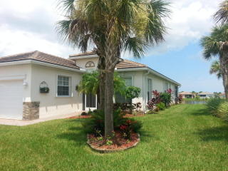 9705 Eastbrook Cir, Fort Pierce FL  34987-2429 exterior