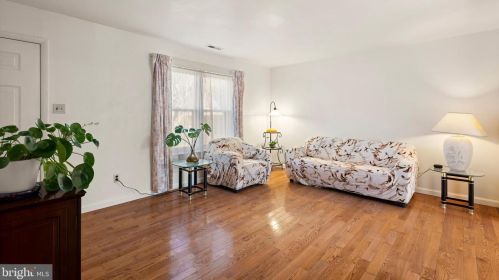 11 Devon Cir, Paoli, PA 19301-1802