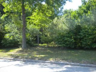 149 Jakes Ln, Baiting Hollow, NY 11933-1322