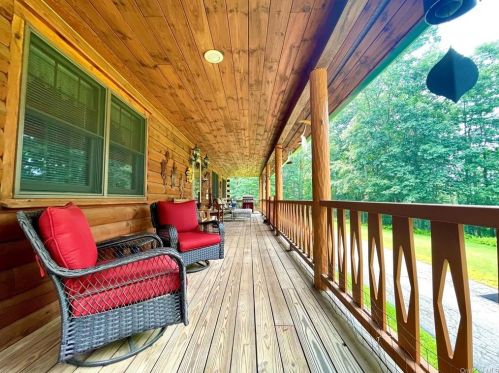 292 Viaduct Rd, Callicoon, NY 12723-5044