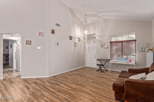 10517 Magnolia St, Tolleson AZ  85353-5623 exterior