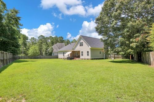 2904 Northbank St, Fayetteville, NC 28306-7470