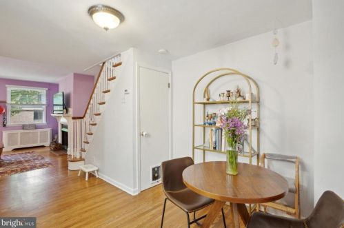 121 League St, Philadelphia PA  19147-4224 exterior