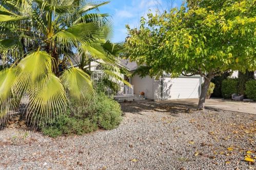 18168 Deer Hollow Rd, Middletown CA  95467-8002 exterior