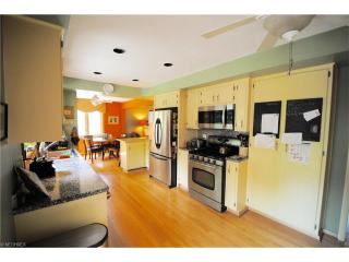 29120 Wolf Rd, Cleveland OH  44140-1807 exterior