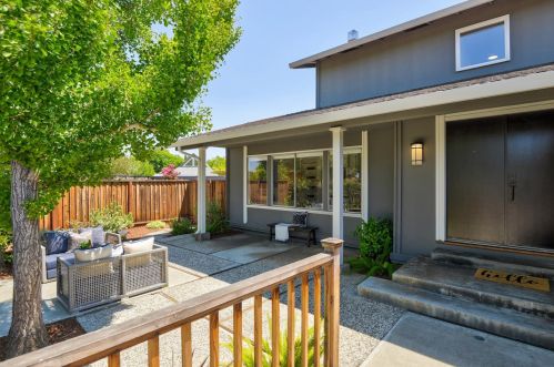 538 Fort Laramie Dr, Sunnyvale, CA 94087-4430