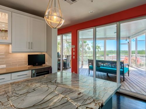 5721 Sanibel Captiva Rd, Sanibel FL  33957-2309 exterior