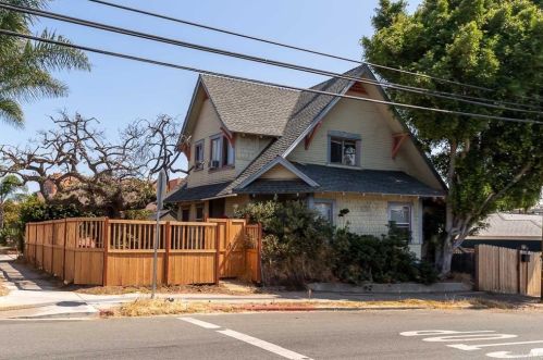3052 Thorn St, San Diego, CA 92104-4639