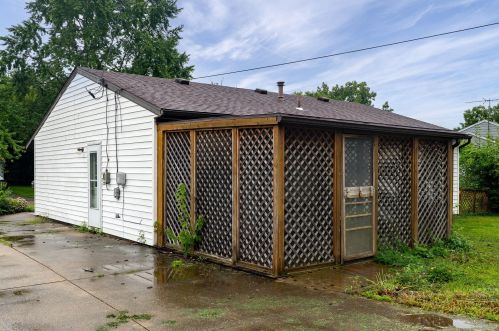 1264 Frayne Dr, New Carlisle OH  45344-2816 exterior