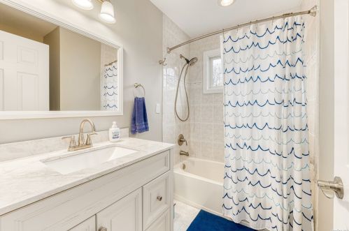 145 Mount Sinai Ave, Mount Sinai NY  11766-2313 exterior