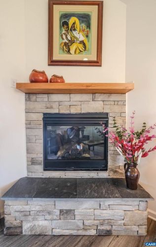 513 Rosewood Dr, Scottsville VA  24590-6491 exterior