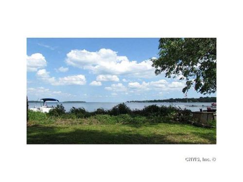 8914 Bch Rd, Brewerton NY  13029-8651 exterior