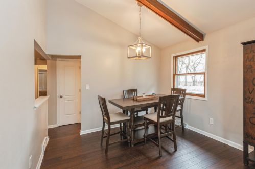 4701 Loomis Rd, Milwaukee WI  53220-4822 exterior