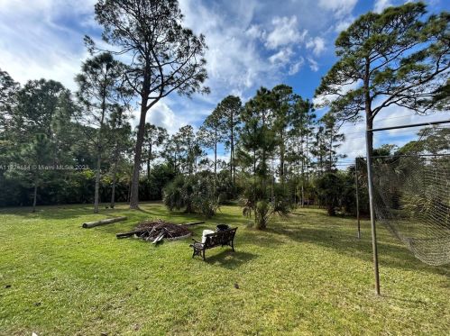13439 48th Ct, West Palm Beach, FL 33411-8136