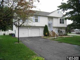 16 Ridgewood Ave, Cross Roads, PA 17322-9219