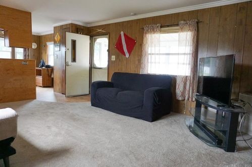 60 E St, Groton CT  06340-5366 exterior