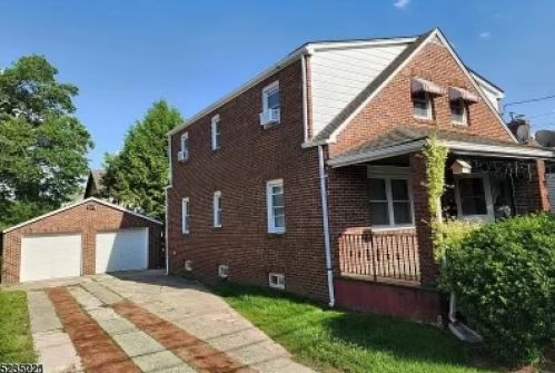 256 3rd Ave, Manville, NJ 08835-1314
