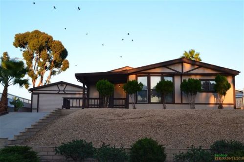 34072 Harvest Way, Wildomar CA  92595-8711 exterior