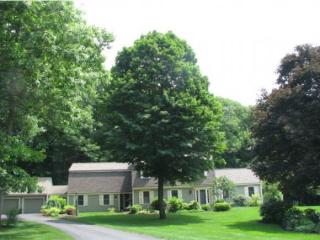 130 Hopkins Grn Rd, Hopkinton NH  03229-2610 exterior