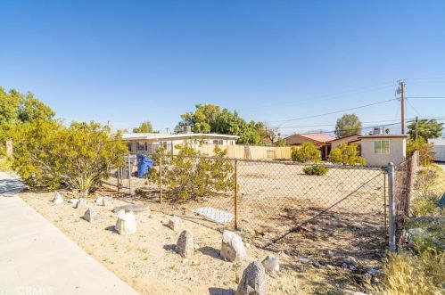 66405 2nd St, Desert Hot Springs CA  92240-3651 exterior