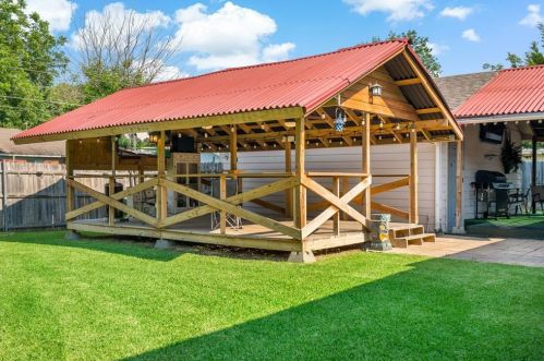 111 Briarcrest Dr, Richardson TX  75081-0043 exterior