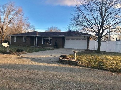 914 Peach Ln, Covington, IN 47932-1355