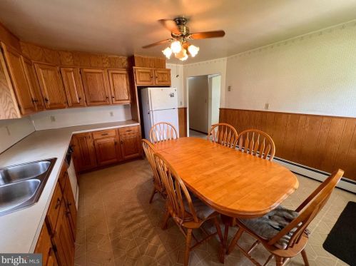 281 Gernants Church Rd, Dauberville PA  19533-8610 exterior