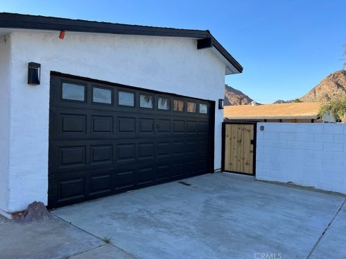 51655 Avenida Diaz, La Quinta CA  92253-3122 exterior