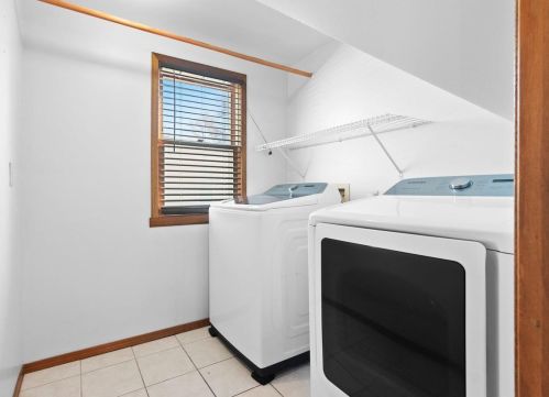 341 Grandview Ave, Menasha WI  54952-2225 exterior