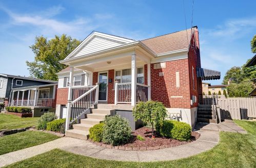 3327 Cresentview Ln, Cincinnati, OH 45248-4214