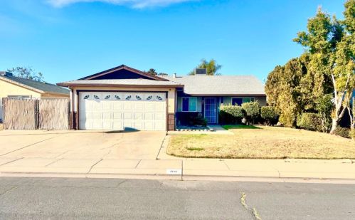 841 Magrath Ave, Manteca, CA 95337-5105