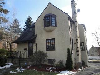 29 Aberfoyle Rd, New Rochelle NY  10804-3526 exterior