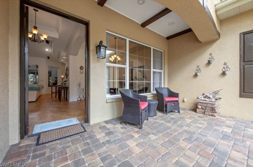 24708 Red Robin Dr, Bonita Springs, FL 34135-7158