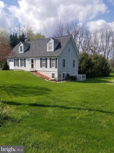 4 Mile Trl, Charnita PA  17320-7900 exterior