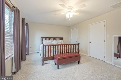 9 Flemish Way, Lumberton Township NJ  08048-4527 exterior