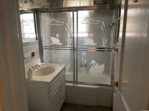 9027 Shore Pkwy, Jamaica NY  11414-2410 exterior