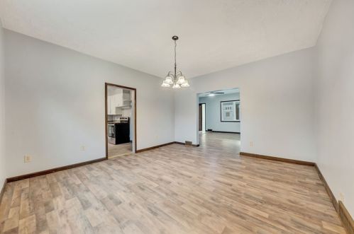 328 Moody Ave, New Castle PA  16105-2487 exterior