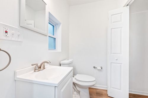 1211 Jancey St, Pittsburgh PA  15206-1146 exterior