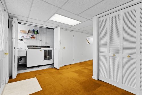 1034 Brierly Ln, Pittsburgh PA  15122-1346 exterior