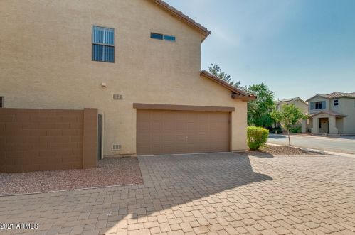 4477 Del Rio St, Gilbert, AZ 85295-5842