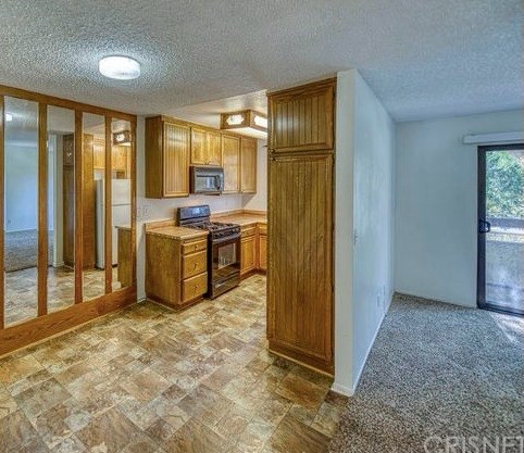 27905 Tyler Ln, Santa Clarita, CA 91387-2902